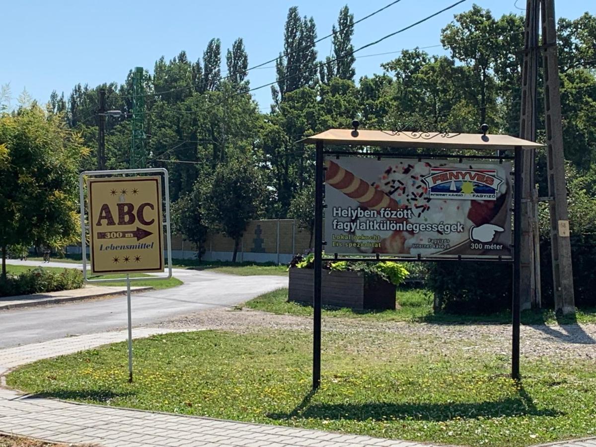 László Nyaralóház Balatonfenyves Kültér fotó