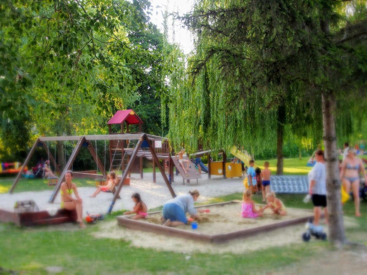 László Nyaralóház Balatonfenyves Kültér fotó